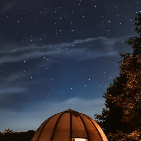 Glamping Podtrosky 럭셔리텐트 Troskovice